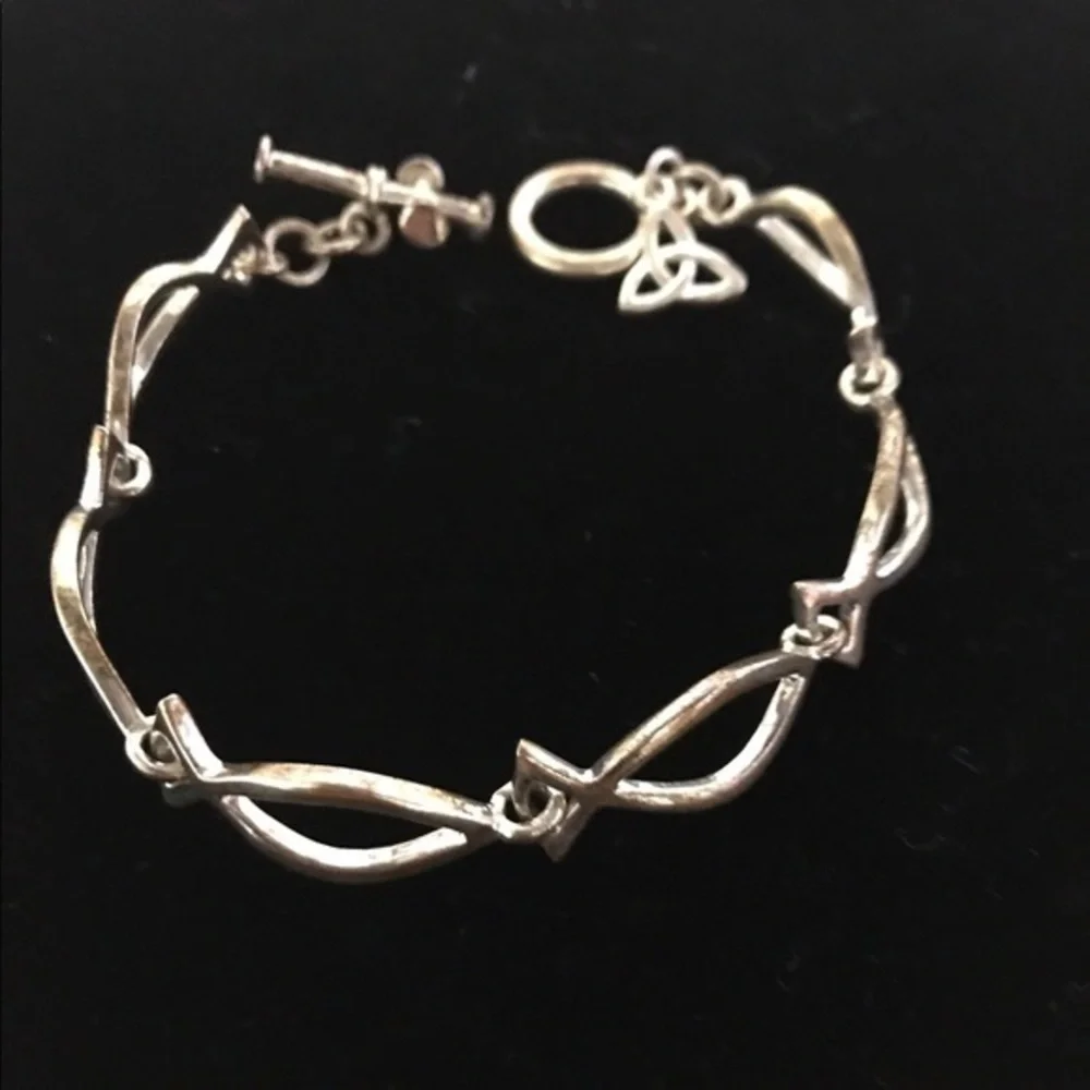 N/A silver bracelet
